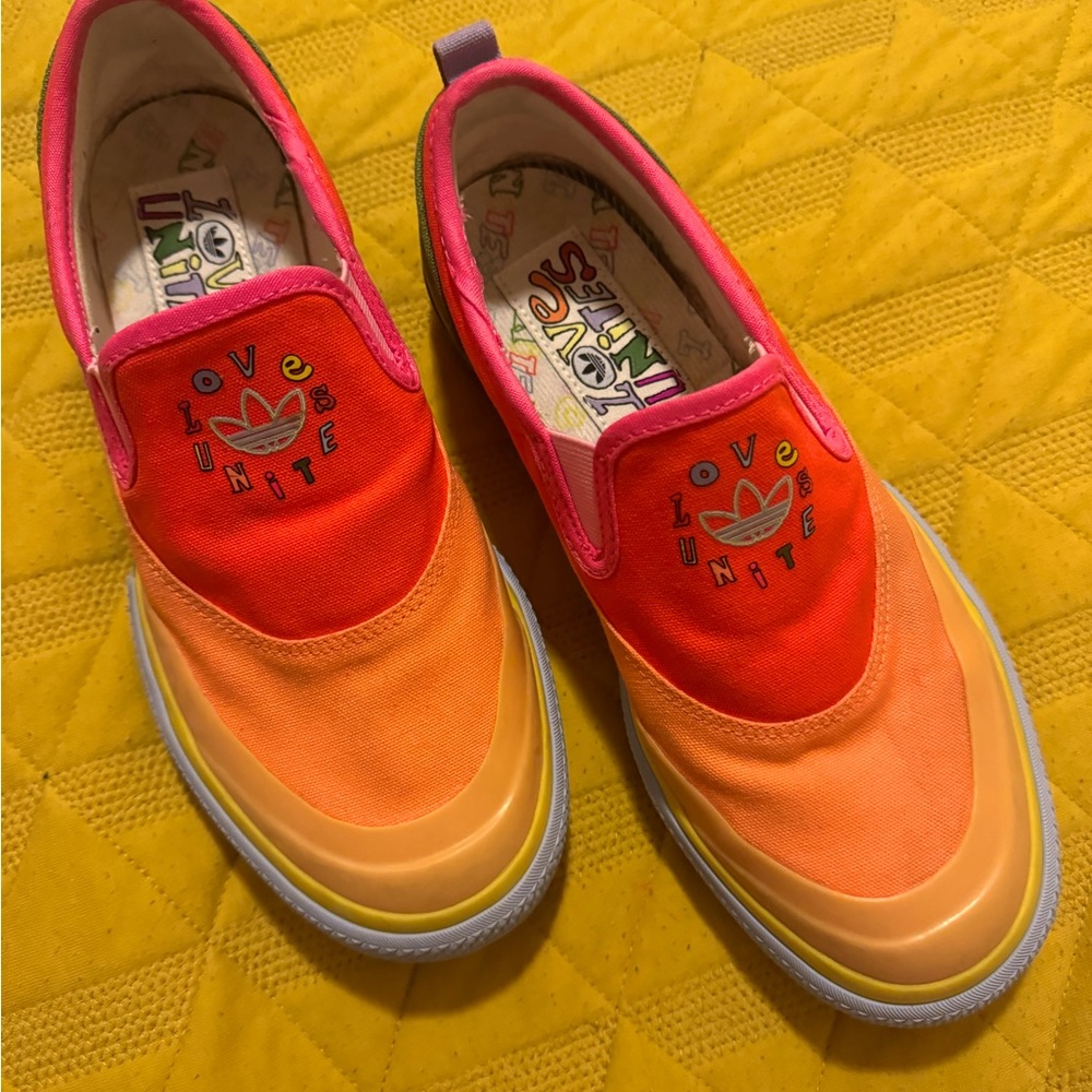 Adidas Nizza Slip-On Low 'Pride Pack - Love Unites (size 7)